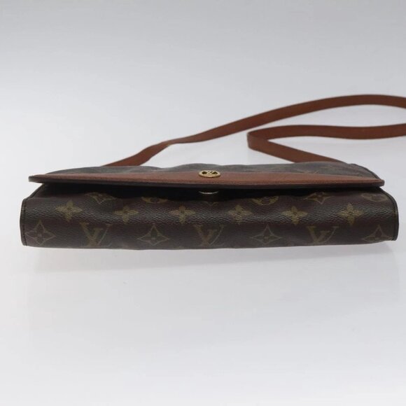 LOUIS VUITTON Monogram Bordeaux 27 Shoulder Bag M51797 LV Auth 124950 - Picture 10 of 16